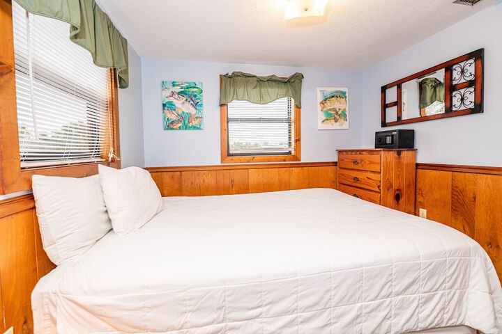 Camp Mack Lodge Marina & RV Resort