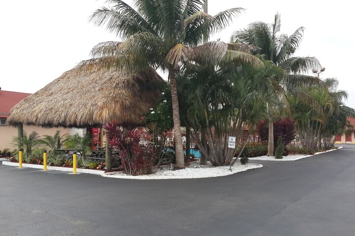 Hotel 11 of 77