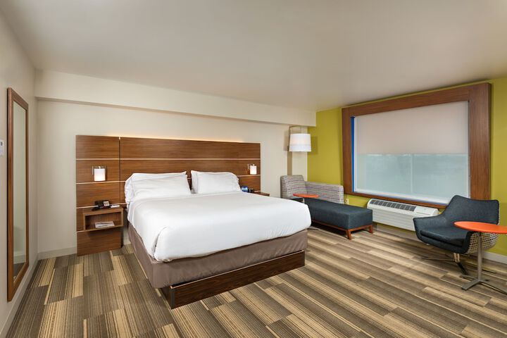 Room 21 of 44