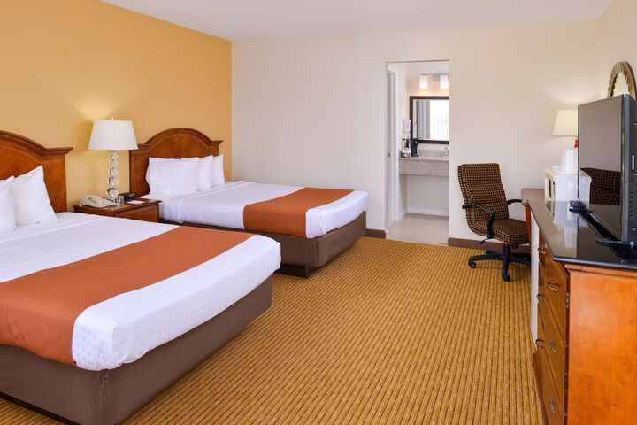 Room 33 of 42