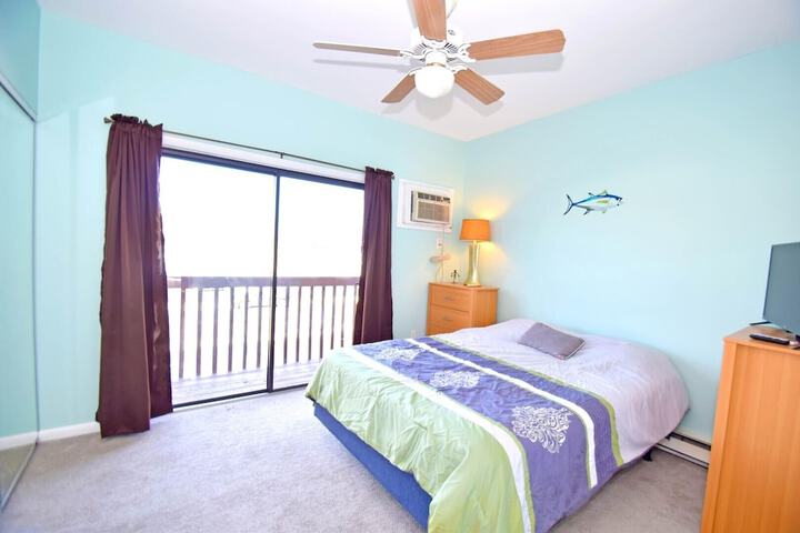 Room 10 of 19