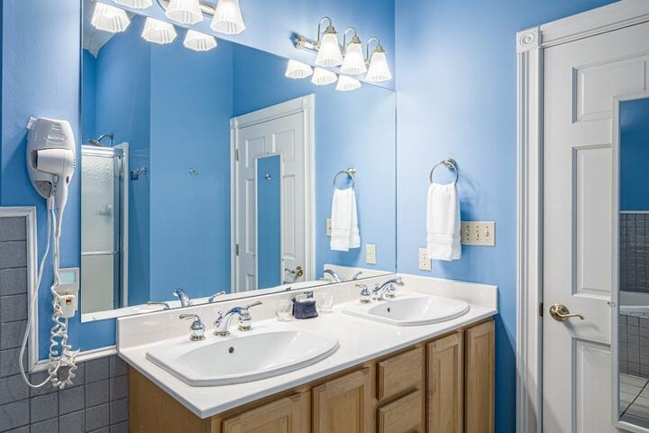 Whitestone Inn