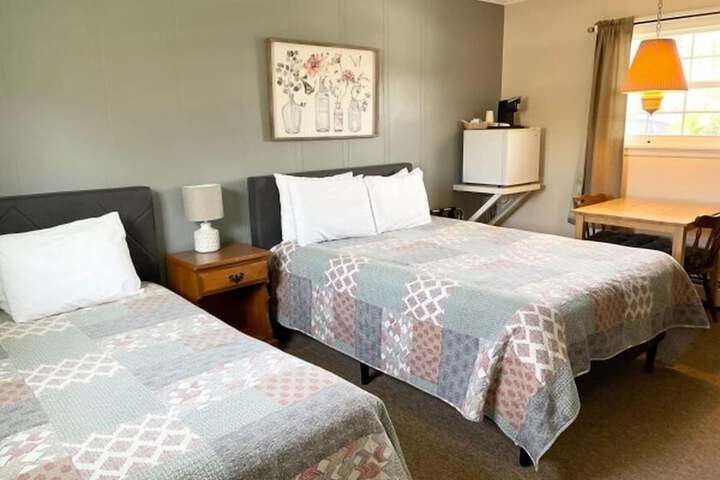 Brittany Motel