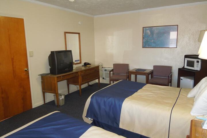 Room 27 of 63