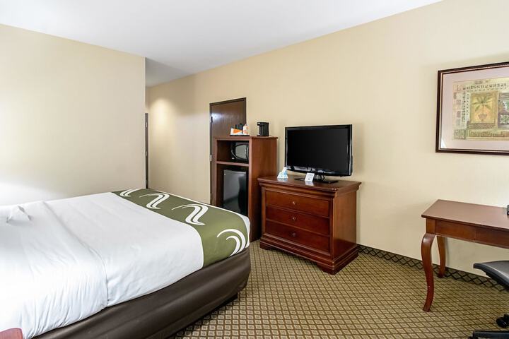Room 19 of 32