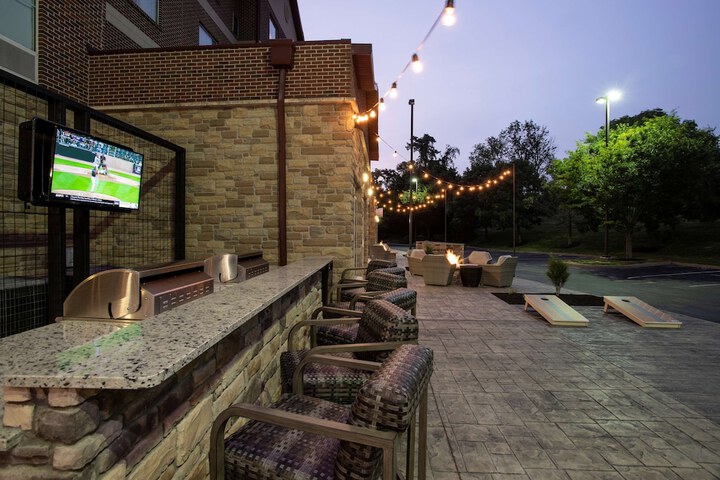 Terrace/Patio 72 of 76