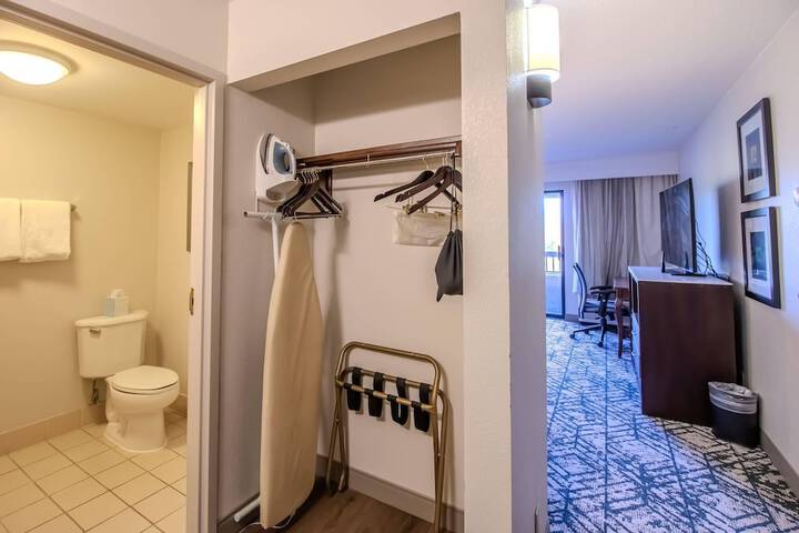 Country Inn & Suites by Radisson Convention Center