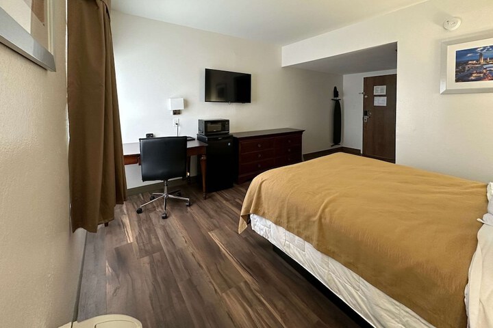 Quality Inn & Suites Albany Airport