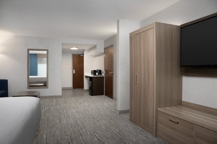 Room 35 of 50
