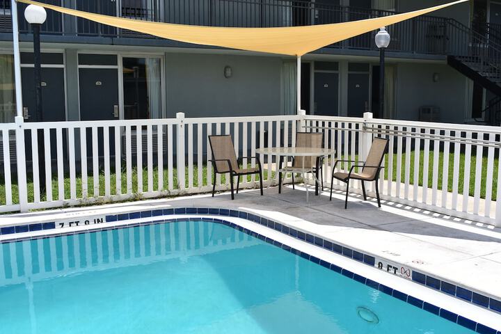 Pool 18 of 67