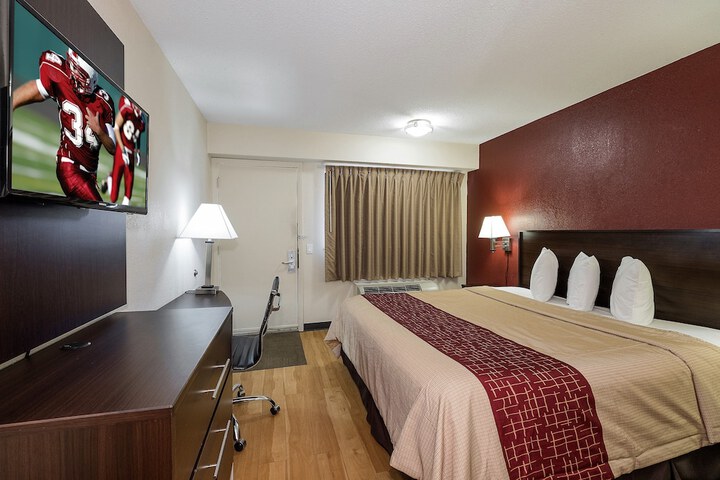Room 14 of 25