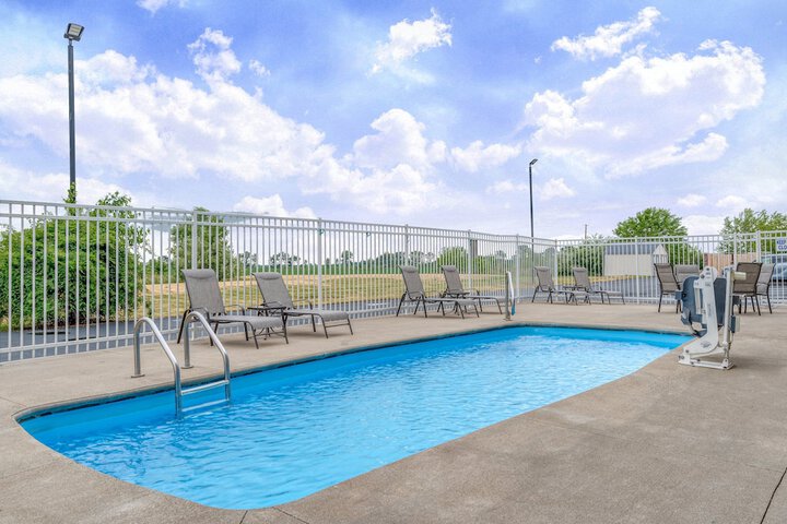 Pool 7 of 45