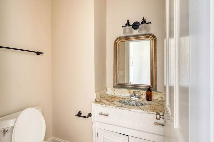 Haven by Avantstay Luxury Beachfront Home w / Pool & Gorgeous Patios