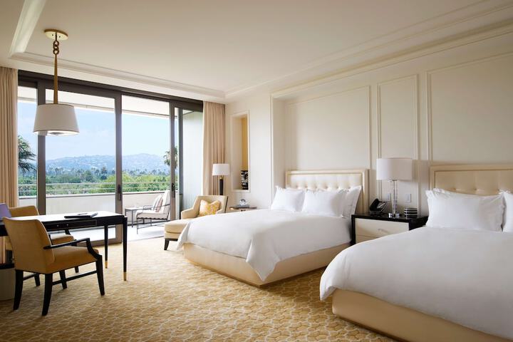 Room 40 of 132