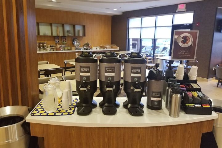 Breakfast/Coffee Service 20 of 26