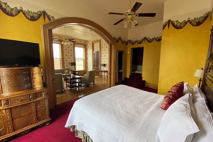 Room 62 of 75