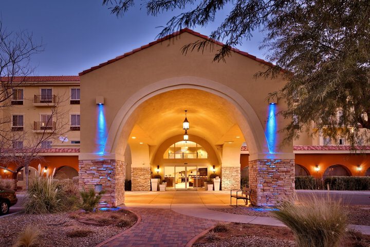 Hotel 2 of 53