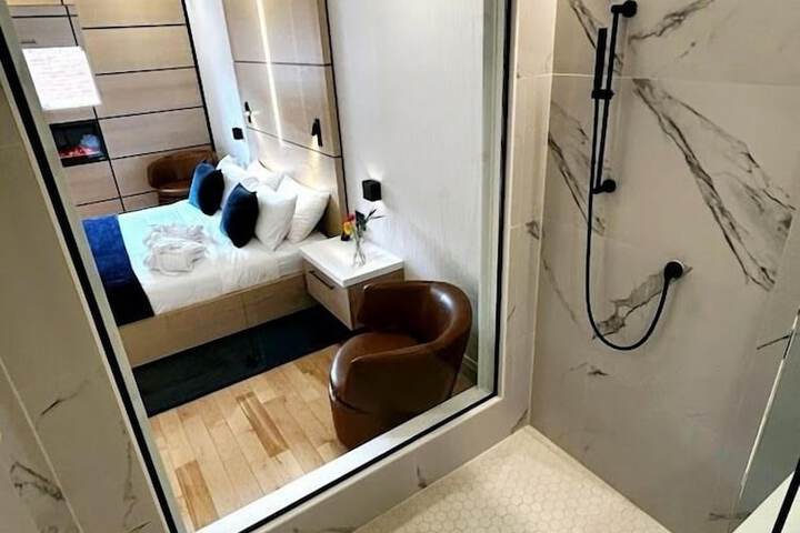 Room 79 of 110