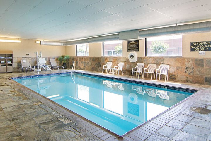 Pool 5 of 32