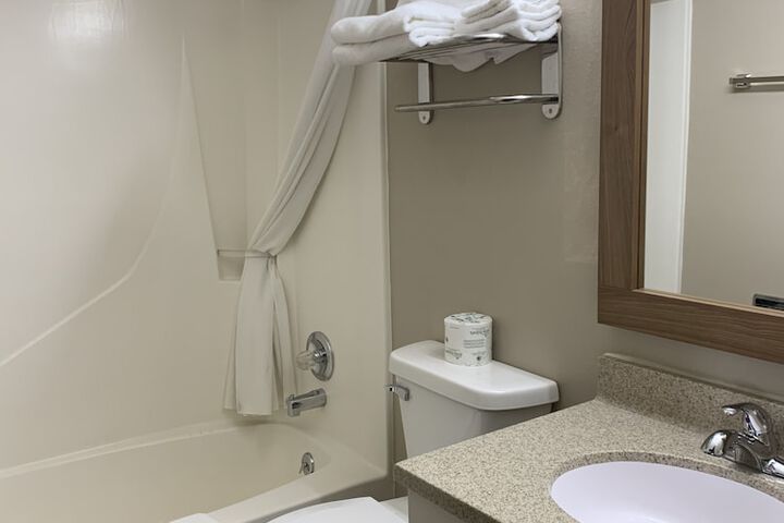 Room 52 of 60