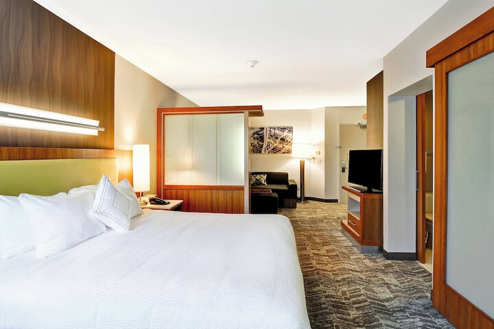 Room 18 of 29