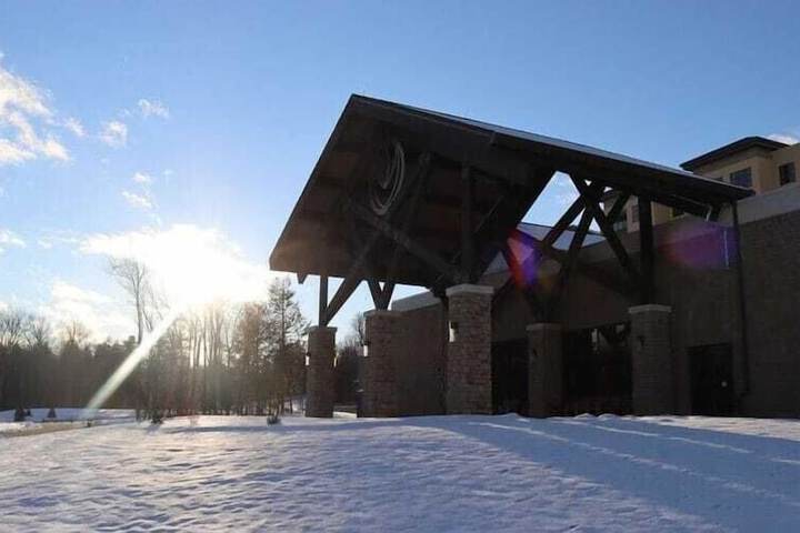 YO1 Longevity & Health Resorts Catskills