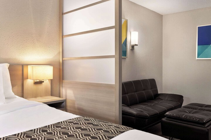 Microtel Inn & Suites by Wyndham Florence / Cincinnati Airport