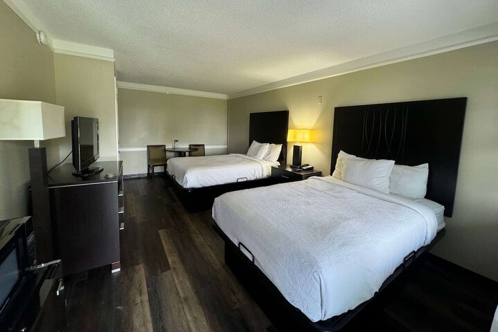 Room 31 of 37