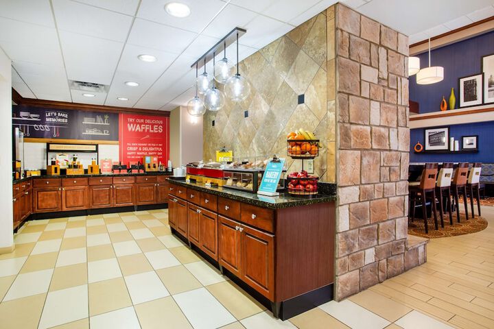 Hampton Inn & Suites Nashville-Smyrna