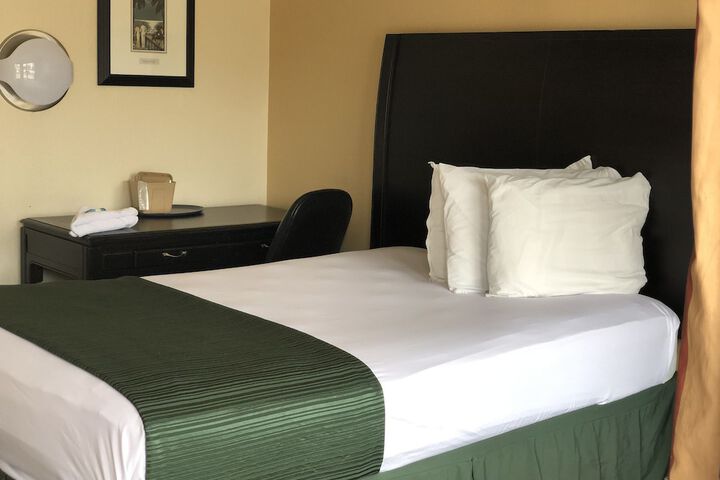 Room 34 of 46