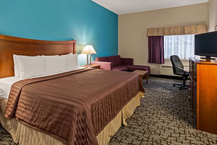 Room 12 of 19