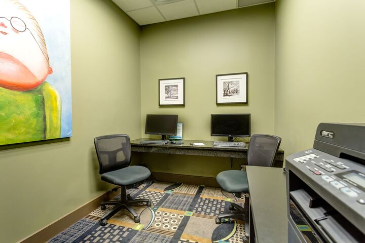 Business Center 89 of 89