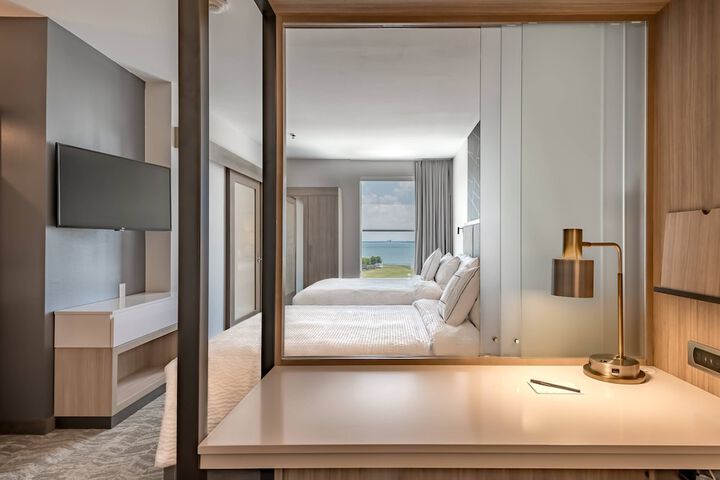 Room 18 of 39