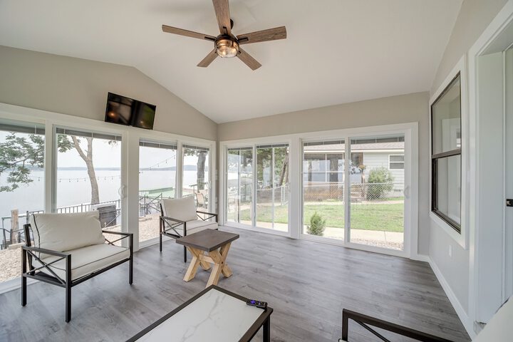 Waterfront Grove Retreat w / Dock: cedar Ridge'