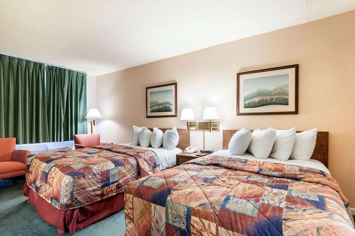 Room 21 of 36