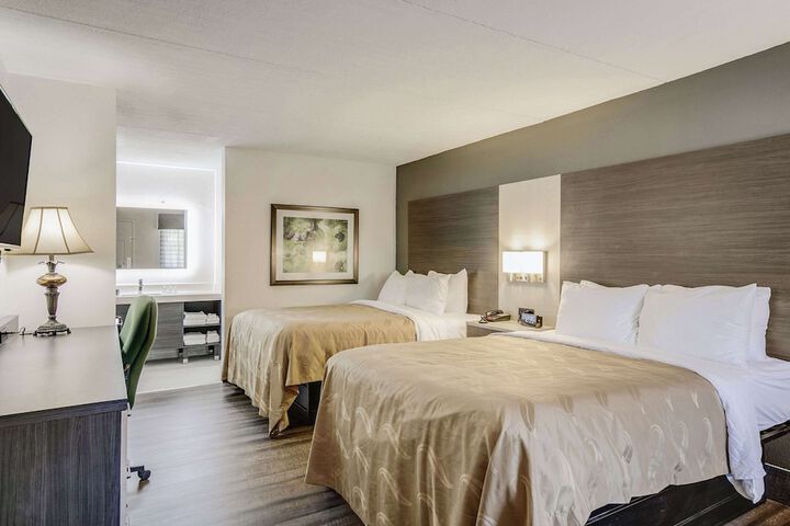 Room 35 of 43