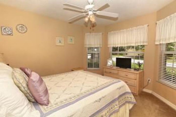 BRAND NEW 4 Bedroom Holiday home by Follow the sun vacation Rentals