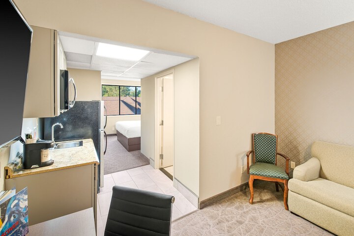 Room 22 of 53