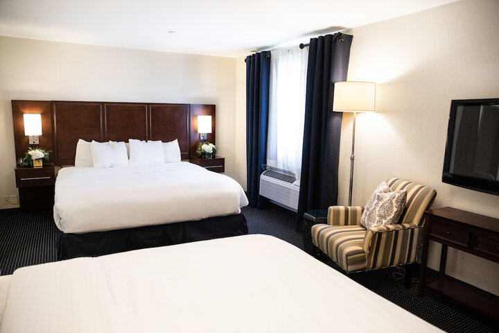 Room 14 of 36