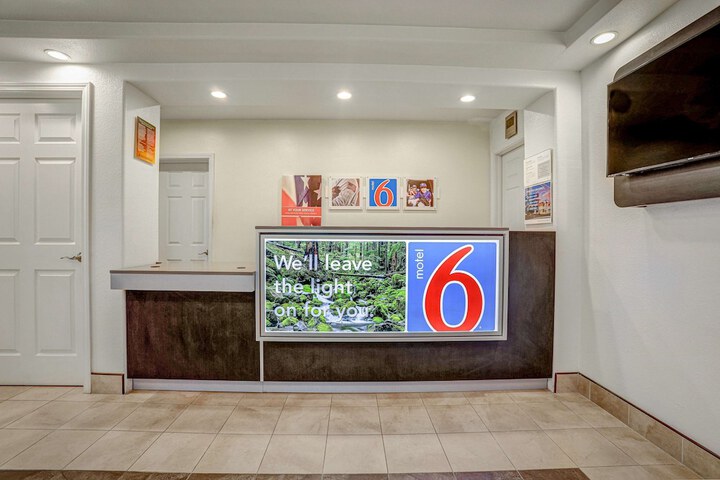 Motel 6 Marysville CA