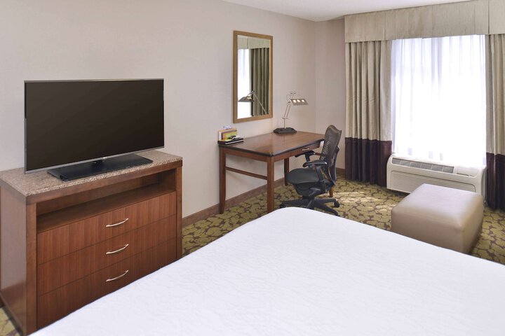 Room 15 of 62
