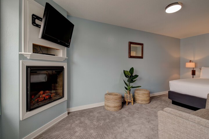 Room 27 of 50
