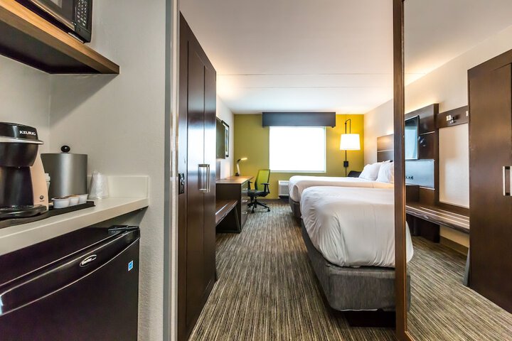 Room 28 of 45