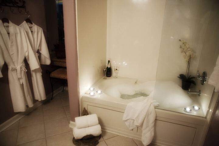 Room 33 of 73
