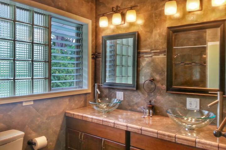 Hilltop Vacation Rental