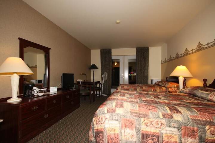 Room 16 of 36