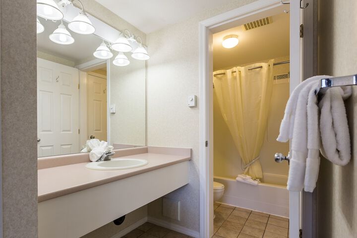 Room 21 of 60