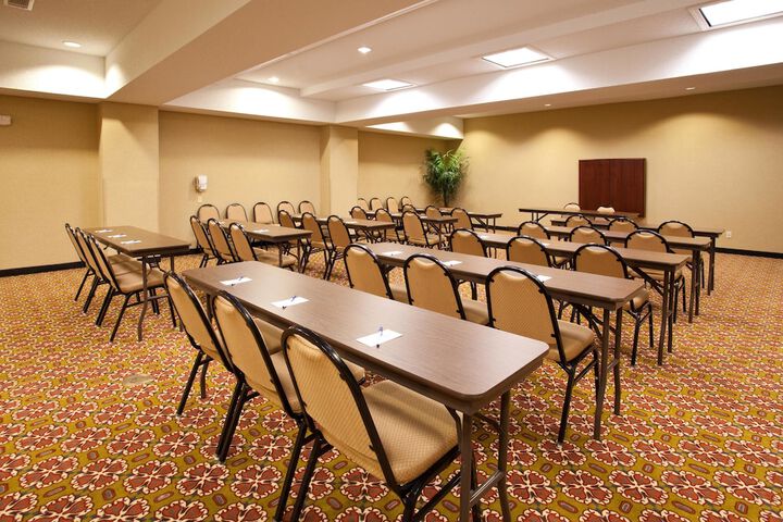 Holiday Inn Express Clanton by IHG