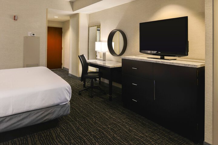 Crowne Plaza Springfield by IHG