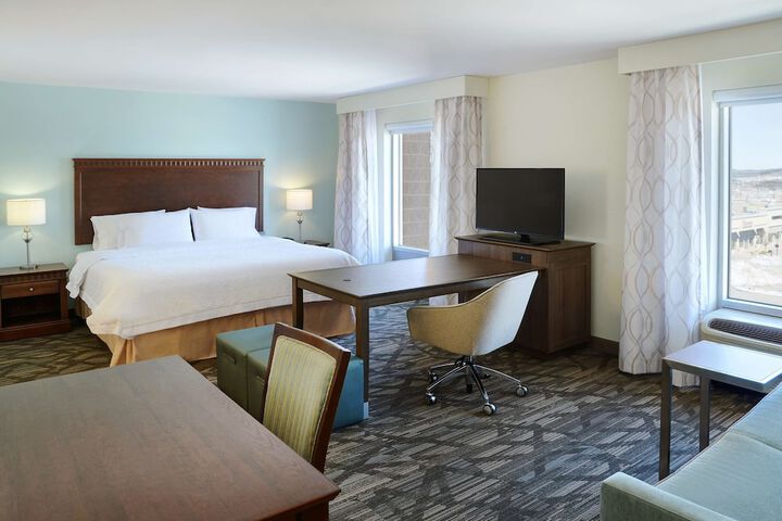 Room 42 of 62